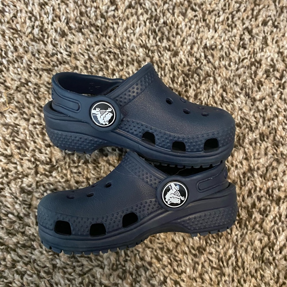 Crocs